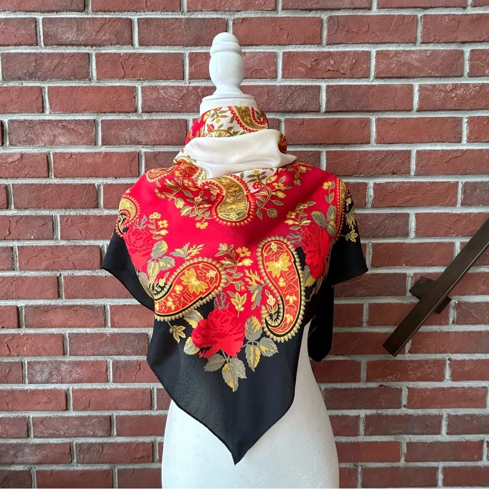 Albert Nipon Vintage Floral Paisley Signed Logo Scarf 30”x31”